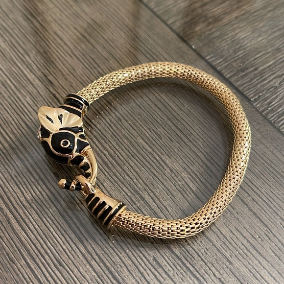 Avon Elephant Fancy Animal Stretch Bracelet 6 7/8 - Picture 4 of 14